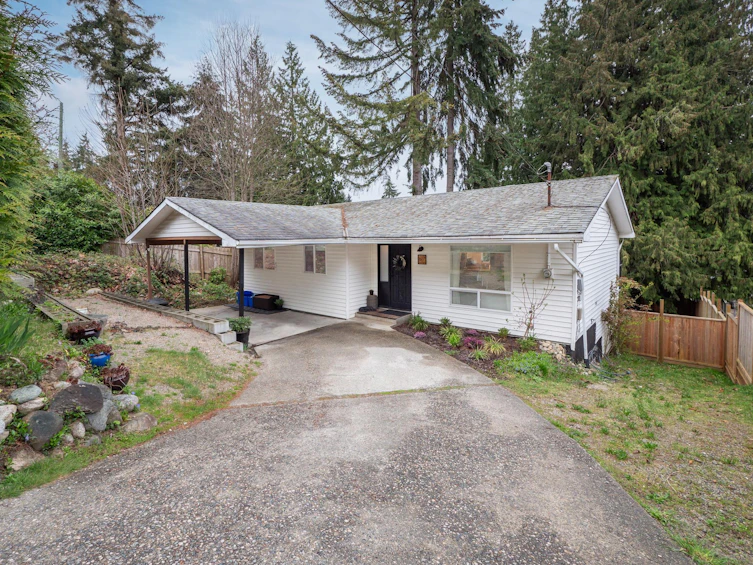 617 Gower Point Road, Gibsons, BC, V0N 1V8 - 7