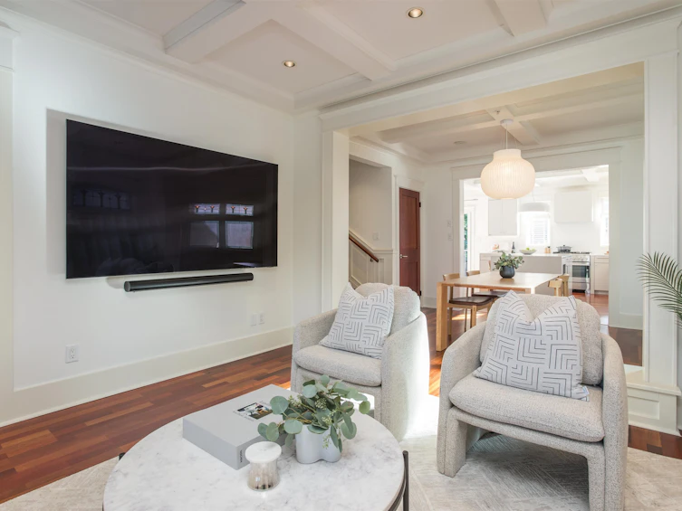 3242 W 3rd Avenue, Vancouver, BC, V6K 1N4 - 4