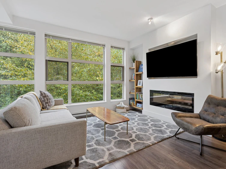 406-3606 Aldercrest Drive, North Vancouver, BC, V7G 0A3 - 3