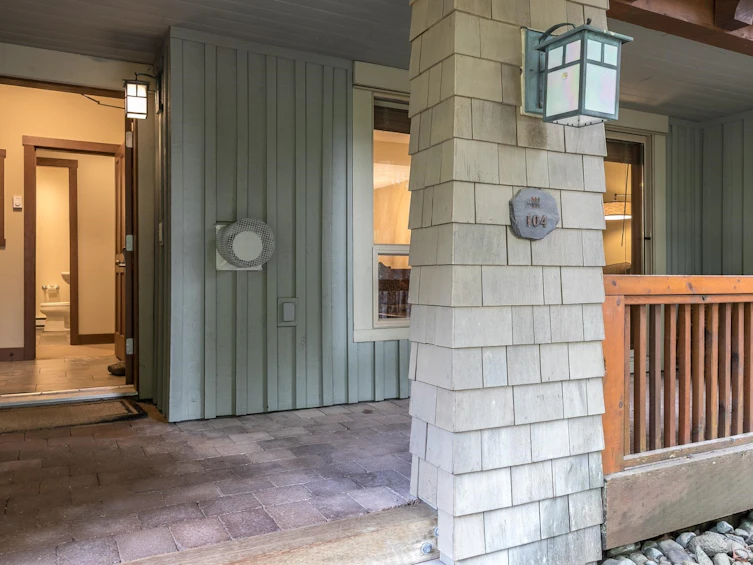 104G2-4653 Blackcomb Way, Whistler, BC, V8E 0Y9 - 2