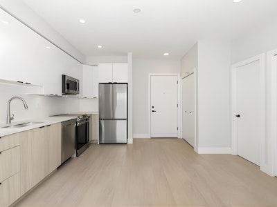 409-19825 54 Avenue - 4