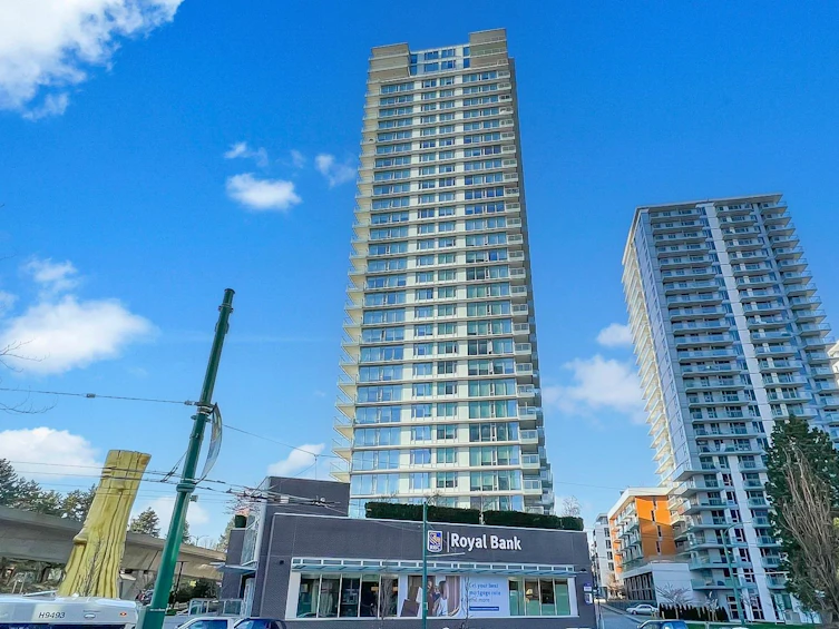 1004-8131 Nunavut Lane, Vancouver, BC, V5X 0E2 - 2