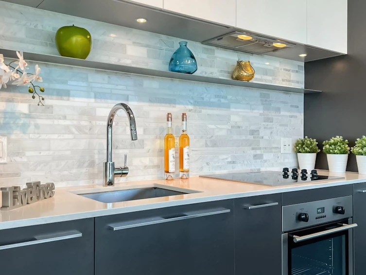 1004-8131 Nunavut Lane, Vancouver, BC, V5X 0E2 - 17