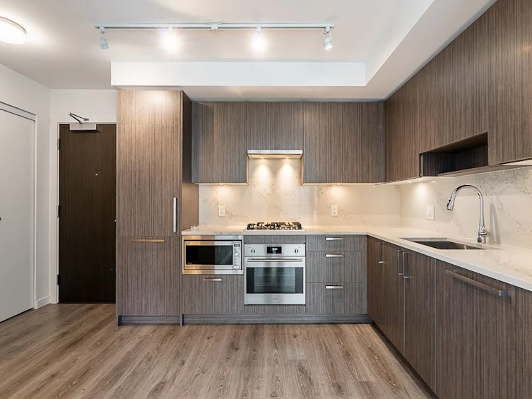 614-13350 Central Avenue, Surrey, BC, V3T 0S1 - 10
