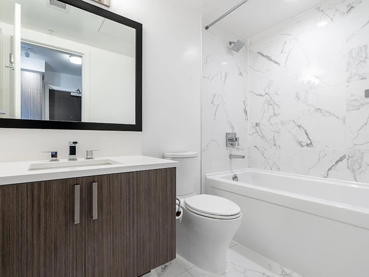 614-13350 Central Avenue, Surrey, BC, V3T 0S1 - 16