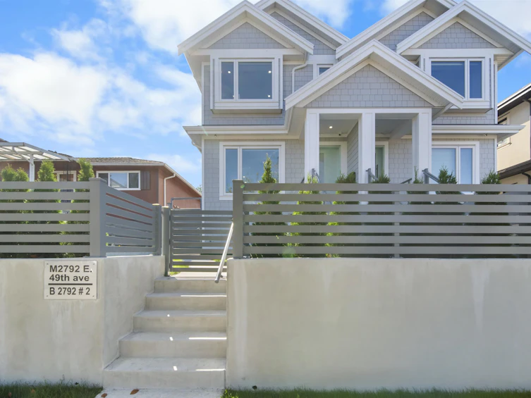 2792 E 49th Avenue, Vancouver, BC, V5S 1K5 - 2