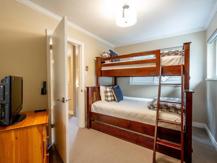 10-2211 Marmot Place, Whistler, BC, V8E 0M6 - 12