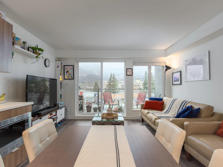 304-1365 Pemberton Avenue, Squamish, BC, V8B 1B7 - 7