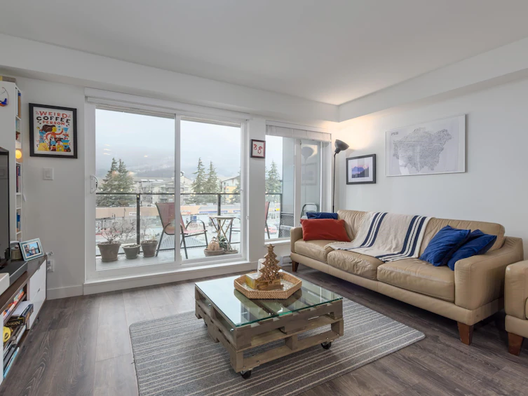 304-1365 Pemberton Avenue, Squamish, BC, V8B 1B7 - 8