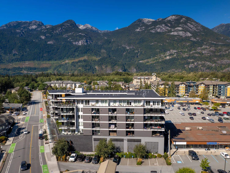 304-1365 Pemberton Avenue, Squamish, BC, V8B 1B7 - 18