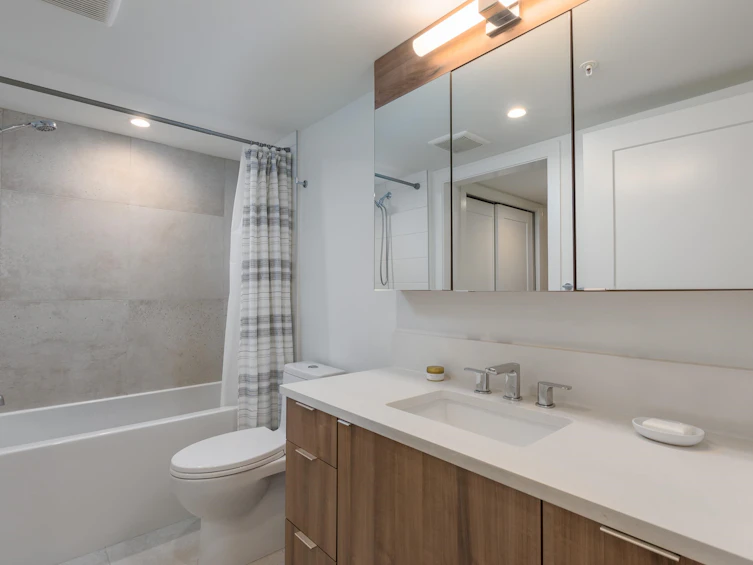 304-1365 Pemberton Avenue, Squamish, BC, V8B 1B7 - 14