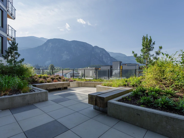304-1365 Pemberton Avenue, Squamish, BC, V8B 1B7 - 5