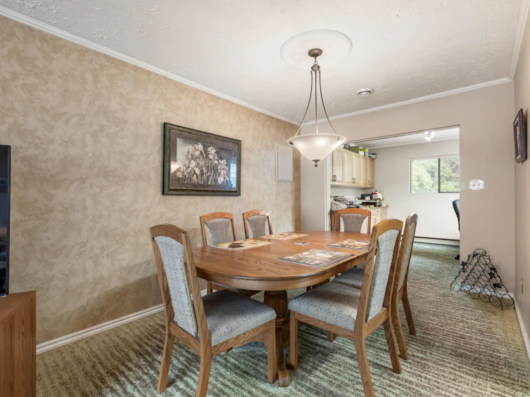 5100 208 Street, Langley, BC, V3A 2J5 - 8