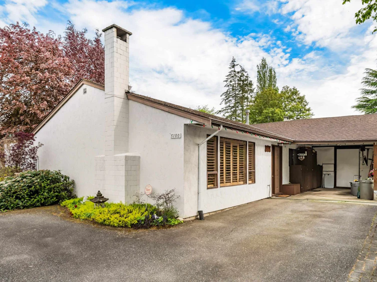 5100 208 Street, Langley, BC, V3A 2J5 - 2
