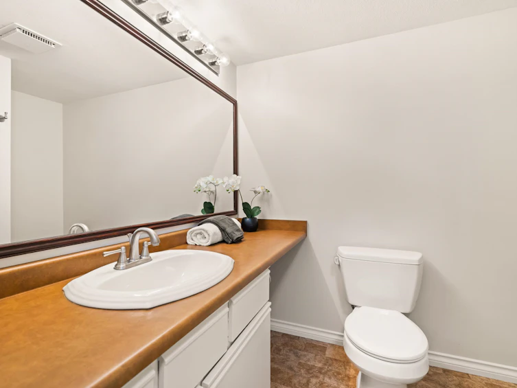 205-15282 19 Avenue, Surrey, BC, V4A 1X6 - 22