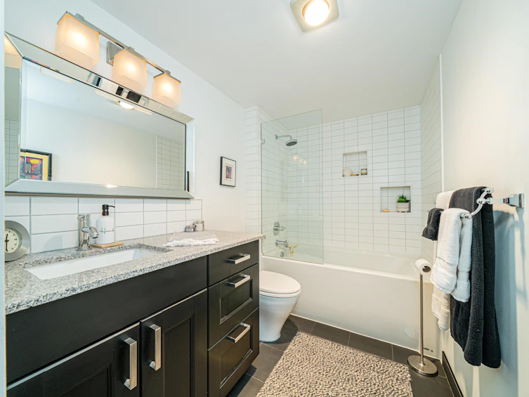 413-1385 Draycott Road, North Vancouver, BC, V7J 3K9 - 6
