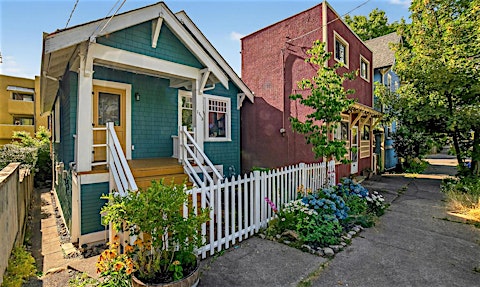 1113 Mclean Drive, Vancouver, BC, V5L 3N5