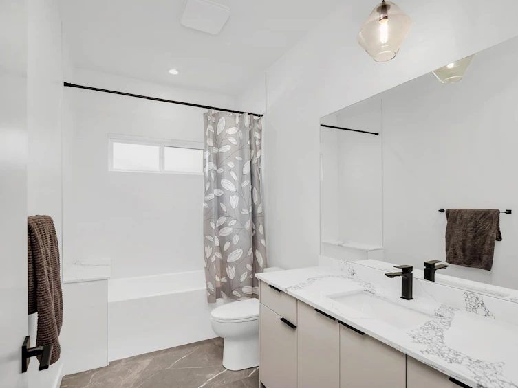 41727 Government Road, Squamish, BC, V0N 1H0 - 16