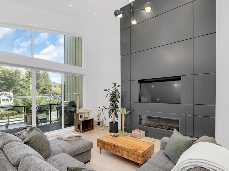 41727 Government Road, Squamish, BC, V0N 1H0 - 3