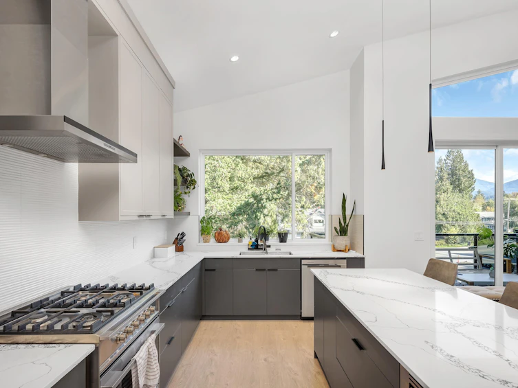 41727 Government Road, Squamish, BC, V0N 1H0 - 7