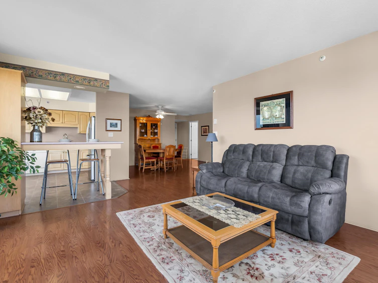 704-3190 Gladwin Road, Abbotsford, BC, V2T 5T2 - 8