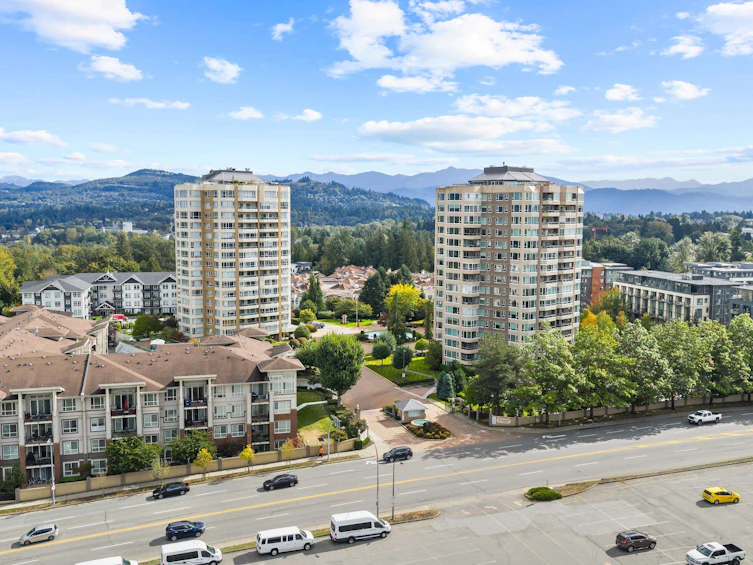 704-3190 Gladwin Road, Abbotsford, BC, V2T 5T2 - 4