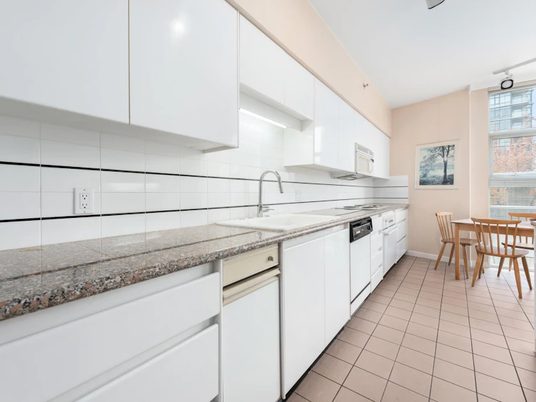 201-1788 W Georgia Street, Vancouver, BC, V6G 2V7 - 12