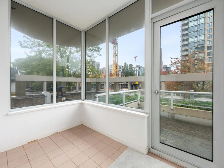 201-1788 W Georgia Street, Vancouver, BC, V6G 2V7 - 20