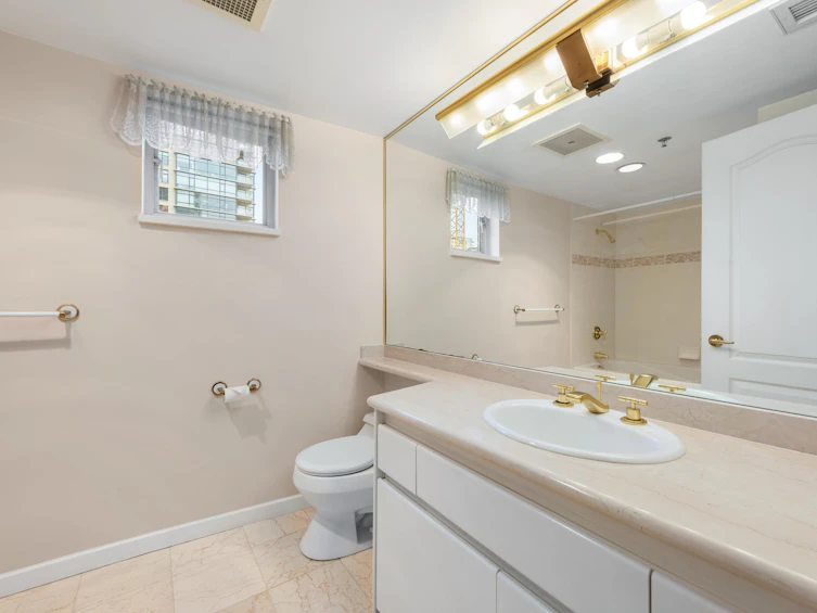201-1788 W Georgia Street, Vancouver, BC, V6G 2V7 - 24