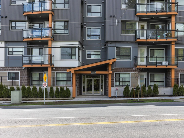 305-33568 George Ferguson Way, Abbotsford, BC, V2S 0M3 - 3
