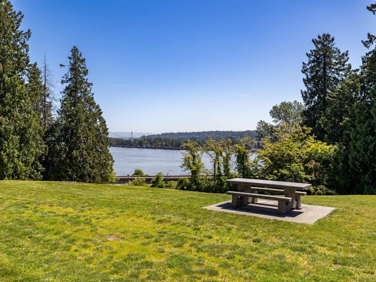 217-22 E Royal Avenue, New Westminster, BC, V3L 0H1 - 25