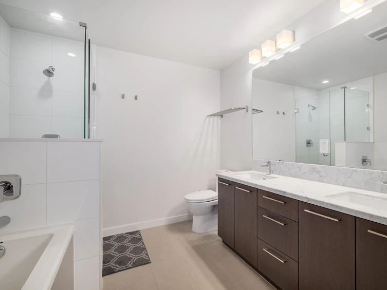 217-22 E Royal Avenue, New Westminster, BC, V3L 0H1 - 13