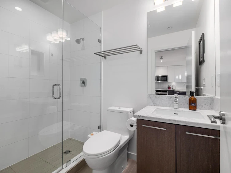 217-22 E Royal Avenue, New Westminster, BC, V3L 0H1 - 17