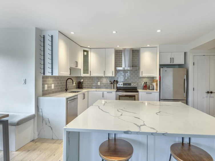 304-1665 Arbutus Street, Vancouver, BC, V6J 3X3 - 12