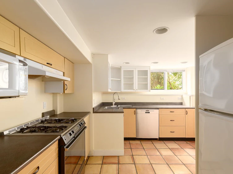 3782 W 24th Avenue, Vancouver, BC, V6S 1L6 - 34