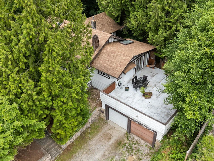 338 E Osborne Road, North Vancouver, BC, V7N 1M3 - 9