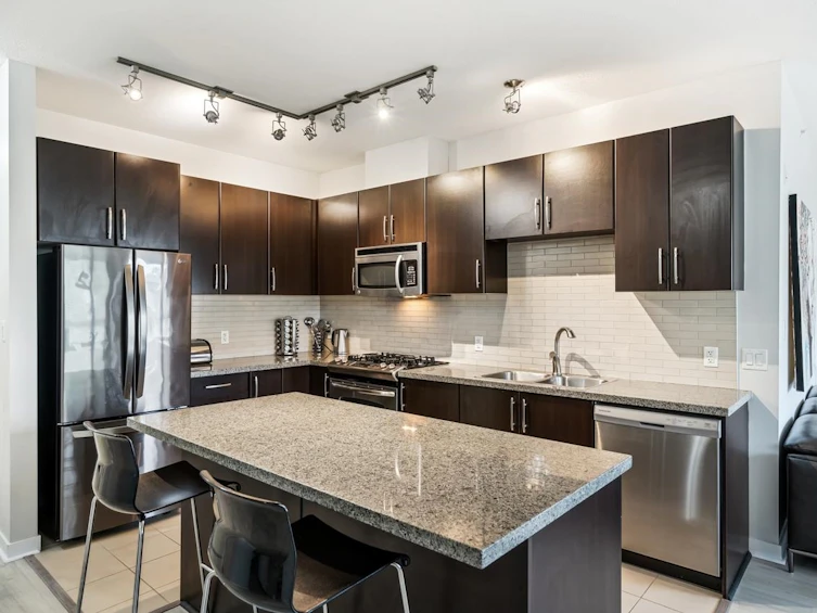 413-701 Klahanie Drive, Port Moody, BC, V3H 5L6 - 8