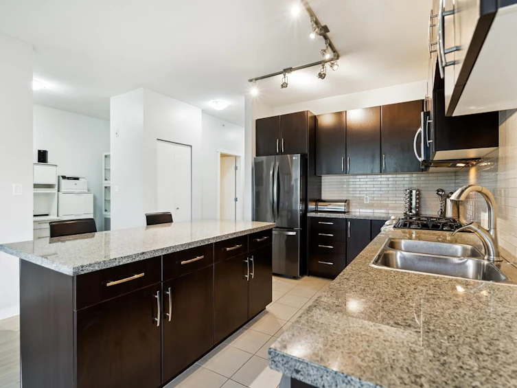 413-701 Klahanie Drive, Port Moody, BC, V3H 5L6 - 10