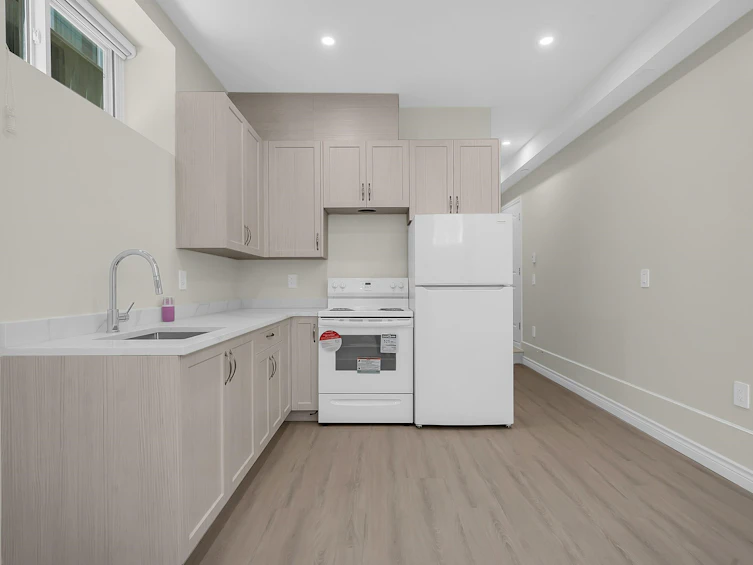 2936 E 2nd Avenue, Vancouver, BC, V5M 1E5 - 21