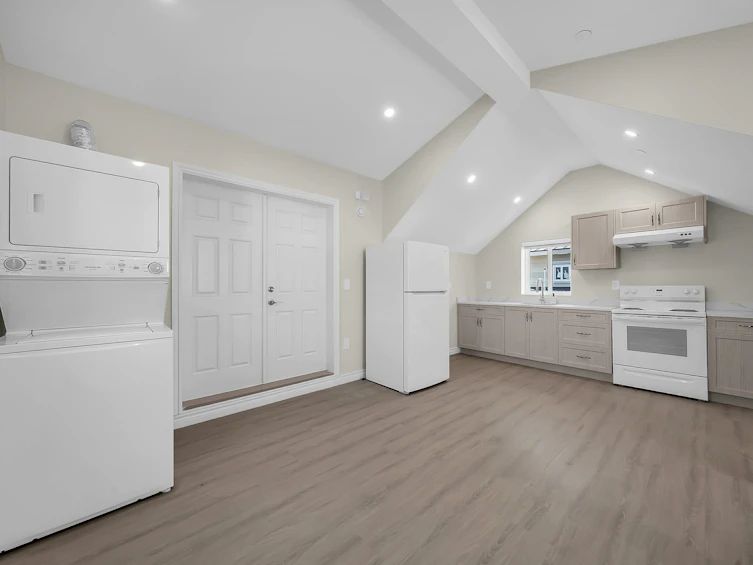 2936 E 2nd Avenue, Vancouver, BC, V5M 1E5 - 30