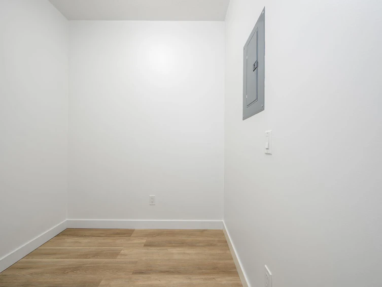 414-111 E 3rd Street, North Vancouver, BC, V7L 0C6 - 14