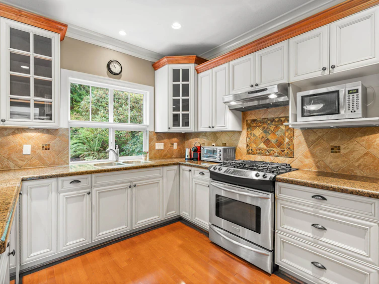 2958 Mahon Avenue, North Vancouver, BC, V7N 3T1 - 12
