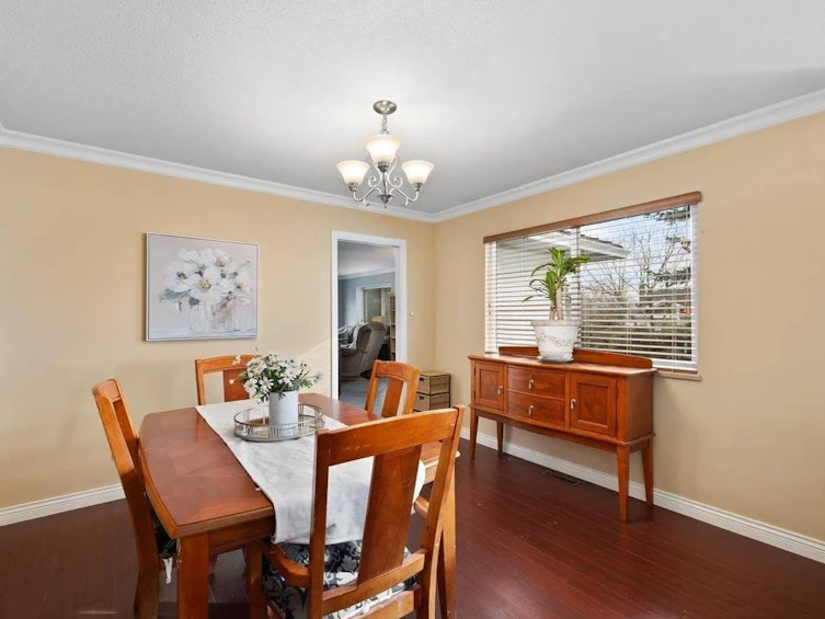 19093 Sundale Court, Surrey, BC, V3S 7M6 - 2