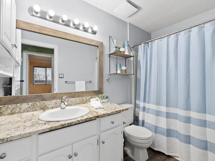 19093 Sundale Court, Surrey, BC, V3S 7M6 - 18