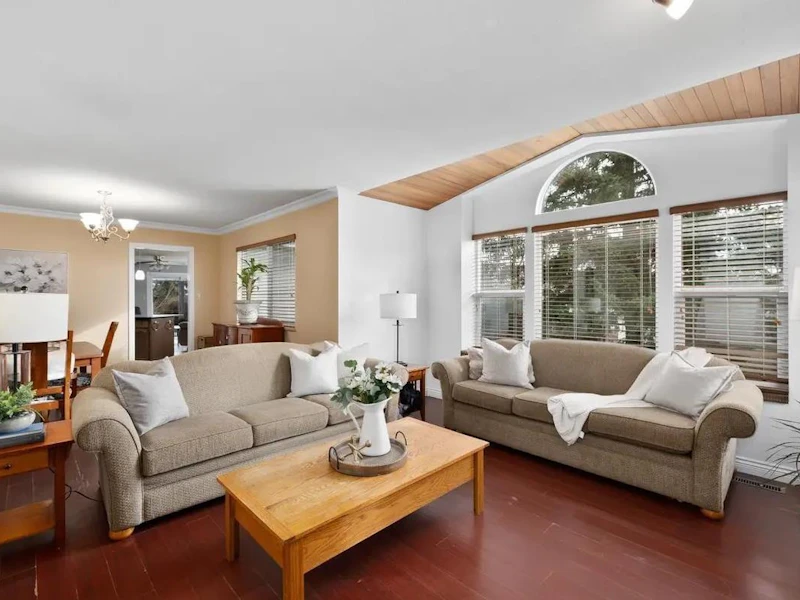 19093 Sundale Court, Surrey BC V3S 7M6