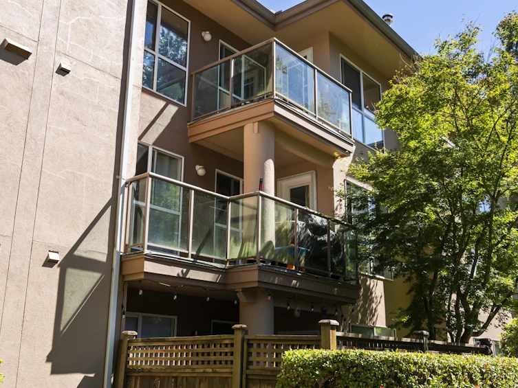 202-14980 101a Avenue, Surrey, BC, V3R 0T1 - 30