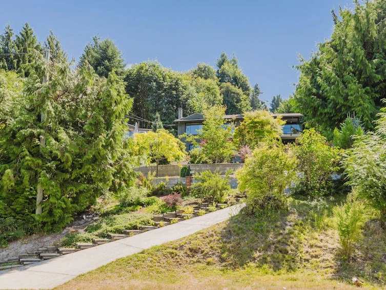 6950 Porpoise Drive, Sechelt, BC, V7Z 0C8 - 35