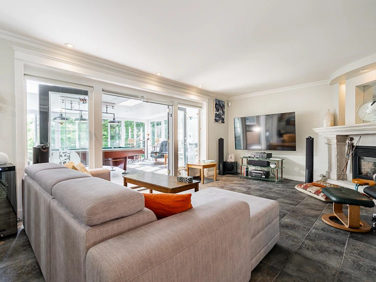 5823 Highfield Drive, Burnaby, BC, V5B 1E4 - 12