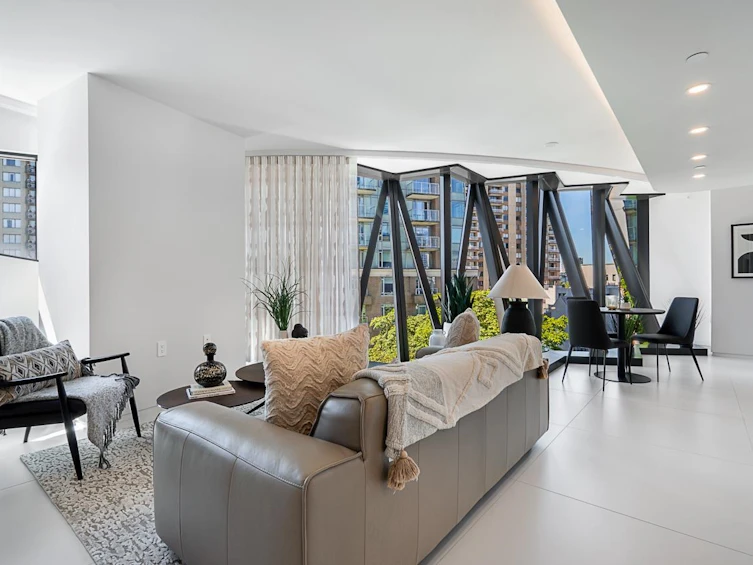 703-1033 Nelson Street, Vancouver, BC, V6E 0E5 - 4