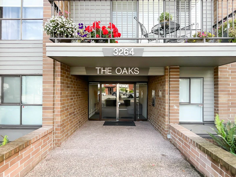 205 - 3264 Oak Street, Vancouver BC V6H 2L3